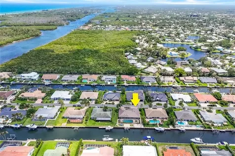 9067 SE Star Island Way Hobe Sound FL 33455