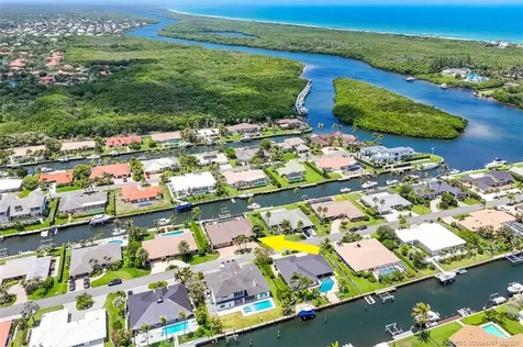 9067 SE Star Island Way Hobe Sound FL 33455