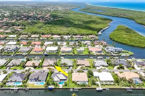9067 SE Star Island Way Hobe Sound FL 33455