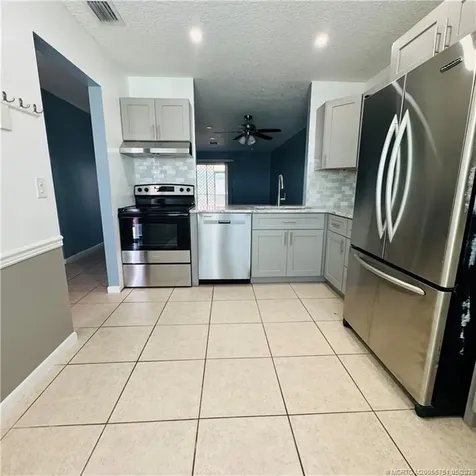 4421 SE Village Road Stuart FL 34997