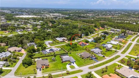 2012 SE Giffen Avenue Port St Lucie FL 34952