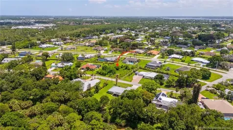2012 SE Giffen Avenue Port St Lucie FL 34952