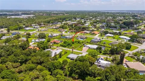 2012 SE Giffen Avenue Port St Lucie FL 34952