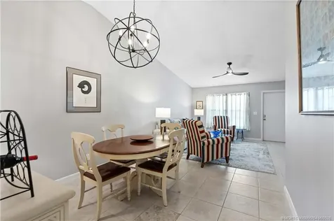 8156 SE Villa Way Hobe Sound FL 33455