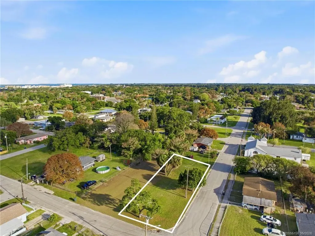 814 N 16th Street Fort Pierce FL 34950
