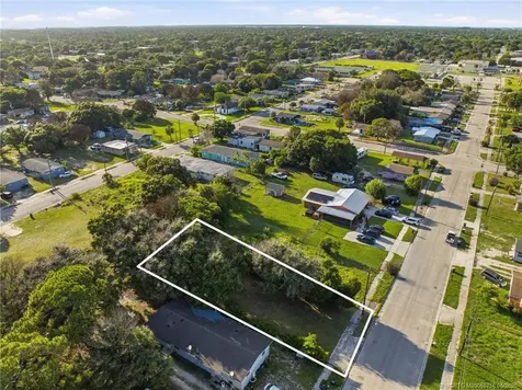 701 N 19th Street Fort Pierce FL 34950