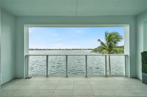 104 Water Club N North Palm Beach FL 33408