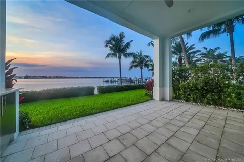 104 Water Club N North Palm Beach FL 33408