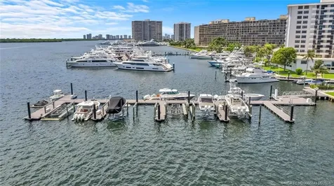 104 Water Club N North Palm Beach FL 33408