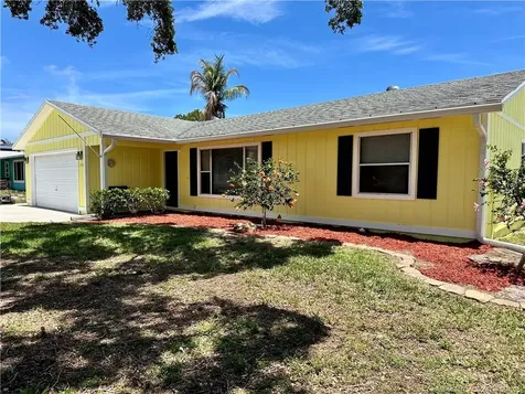 1725 NE Darlich Avenue Jensen Beach FL 34957