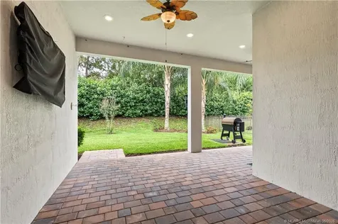 600 SE Villandry Way Port St Lucie FL 34984