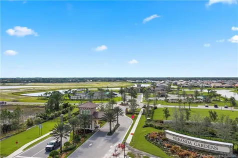 600 SE Villandry Way Port St Lucie FL 34984