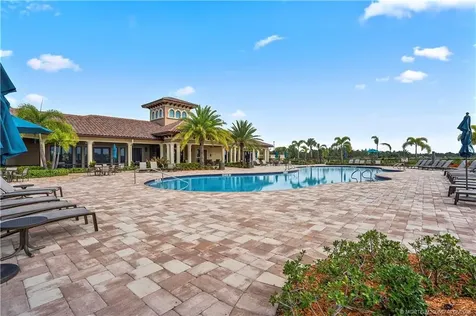 600 SE Villandry Way Port St Lucie FL 34984