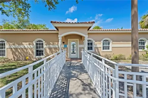 3193 SE Dixie Highway Stuart FL 34997