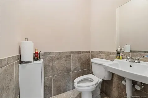 3193 SE Dixie Highway Stuart FL 34997