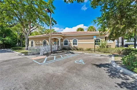 3193 SE Dixie Highway Stuart FL 34997