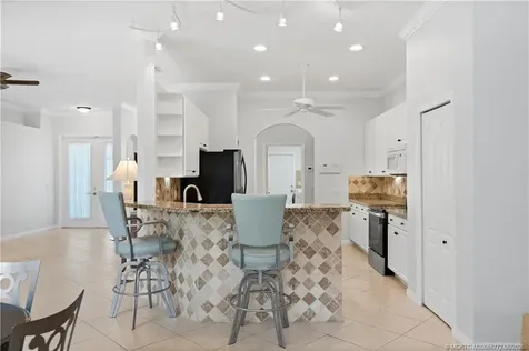 512 NW Sunflower Place Jensen Beach FL 34957