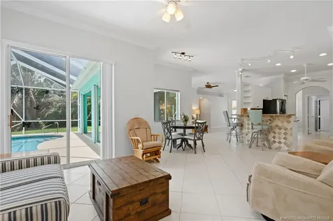 512 NW Sunflower Place Jensen Beach FL 34957