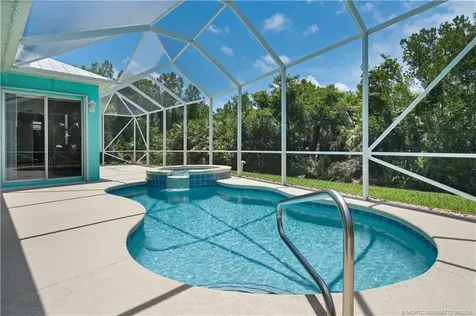 512 NW Sunflower Place Jensen Beach FL 34957