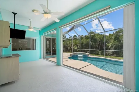512 NW Sunflower Place Jensen Beach FL 34957
