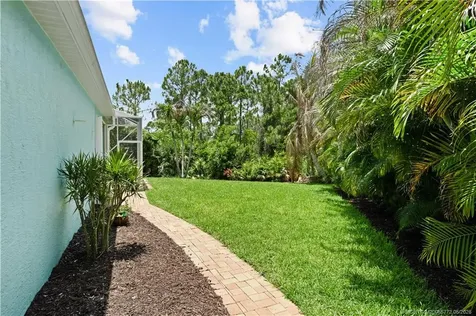 512 NW Sunflower Place Jensen Beach FL 34957