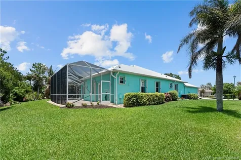 512 NW Sunflower Place Jensen Beach FL 34957