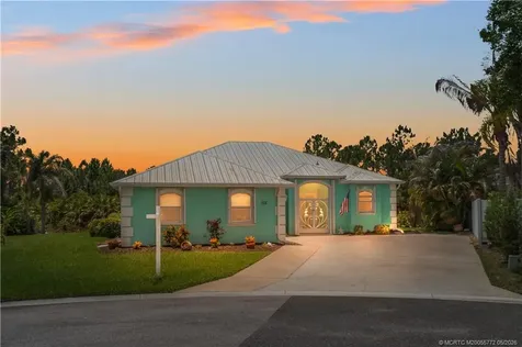512 NW Sunflower Place Jensen Beach FL 34957