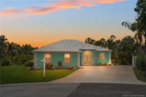 512 NW Sunflower Place Jensen Beach FL 34957