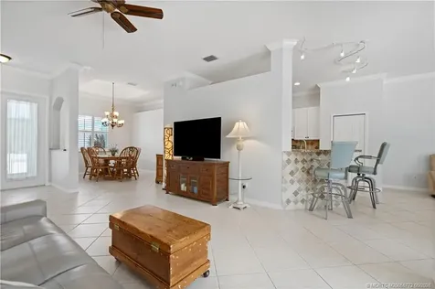 512 NW Sunflower Place Jensen Beach FL 34957