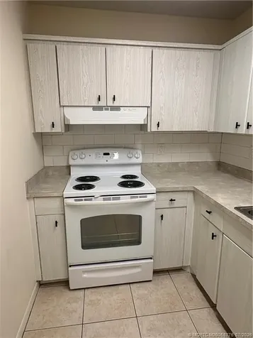 333 SE Martin Avenue Stuart FL 34996