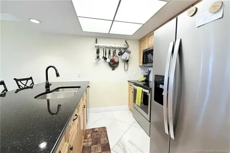 40 NE Plantation Road Stuart FL 34996