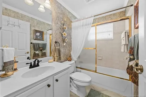 6948 SE Twin Oaks Circle Stuart FL 34997
