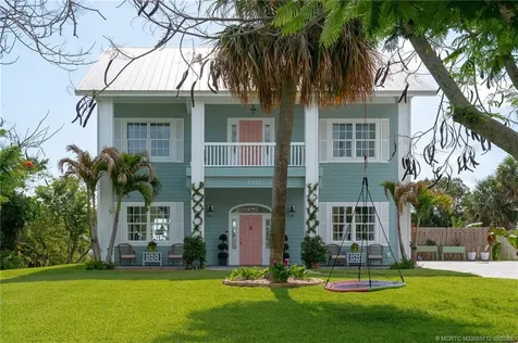 3351 NE Skyline Drive Jensen Beach FL 34957