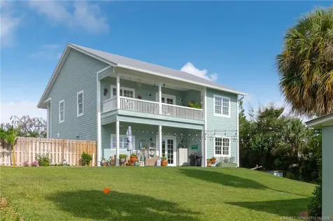 3351 NE Skyline Drive Jensen Beach FL 34957
