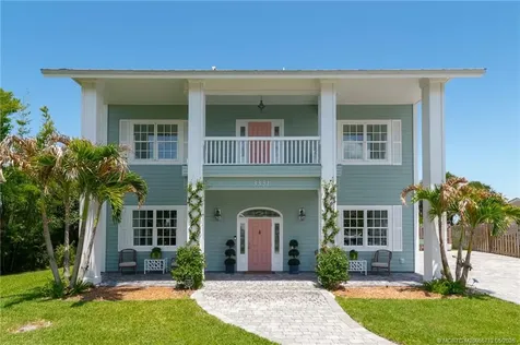 3351 NE Skyline Drive Jensen Beach FL 34957