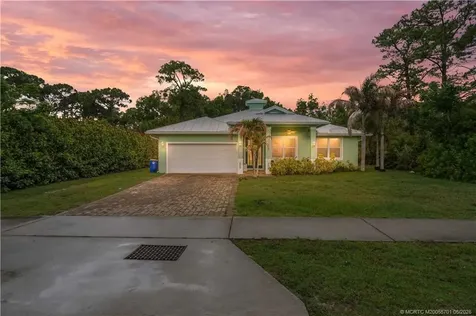 5608 SE 44th Avenue Stuart FL 34997