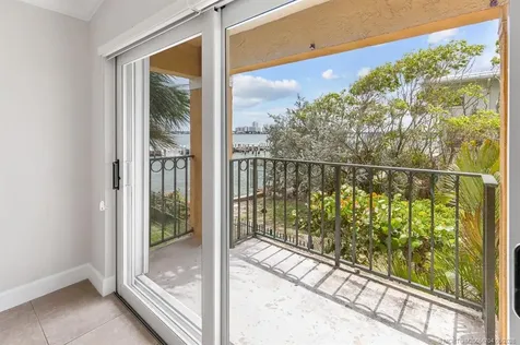 1060 Lake Shore Drive West Palm Beach FL 33403