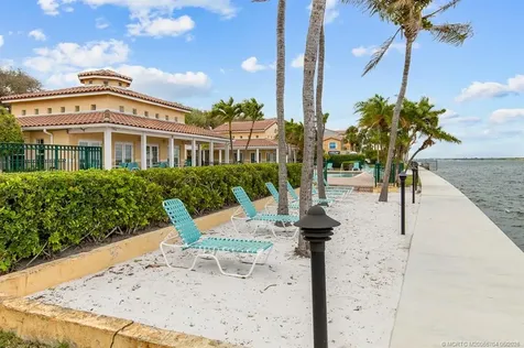 1060 Lake Shore Drive West Palm Beach FL 33403