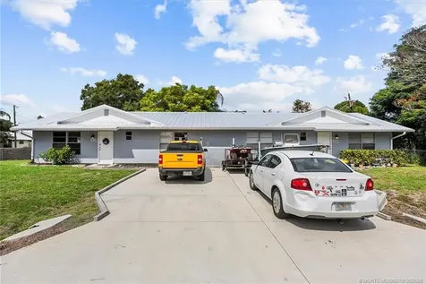 3248 SE Golden Gate Avenue Stuart FL 34997