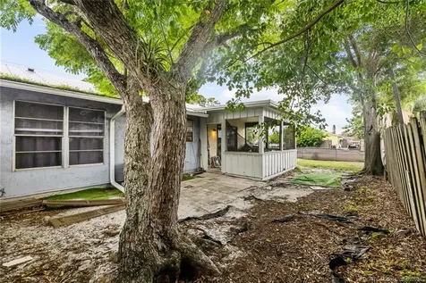3248 SE Golden Gate Avenue Stuart FL 34997