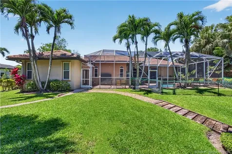 5884 NW 79th Way Pompano Beach FL 33067
