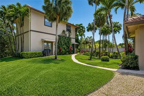 5884 NW 79th Way Pompano Beach FL 33067