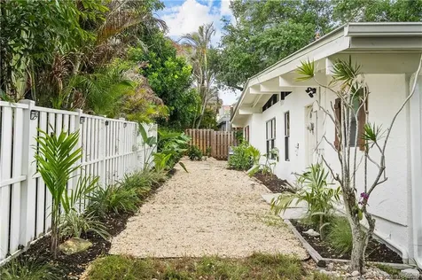 1944 NE Lake Place Jensen Beach FL 34957