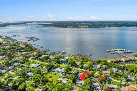 1944 NE Lake Place Jensen Beach FL 34957
