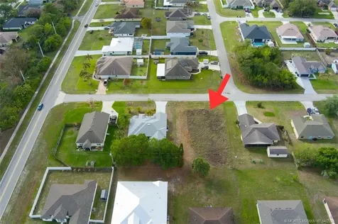 417 SW Prater Avenue Port St Lucie FL 34953