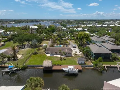 4109 SE Whiticar Way Stuart FL 34997