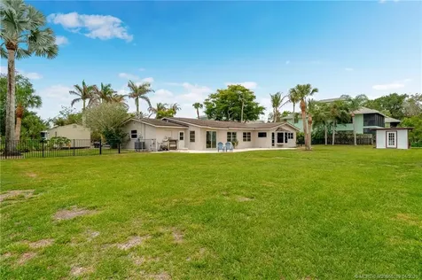 4109 SE Whiticar Way Stuart FL 34997