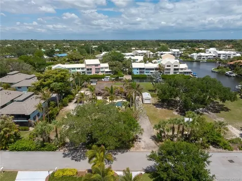 4109 SE Whiticar Way Stuart FL 34997