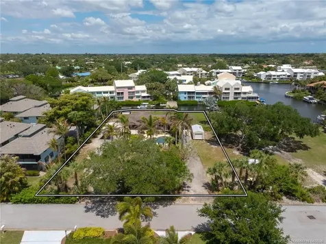 4109 SE Whiticar Way Stuart FL 34997