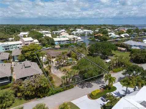 4109 SE Whiticar Way Stuart FL 34997